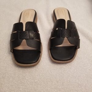 Liz Claiborne Women's Mersey Flat Sandals Black US: 7.5M Synthetic Upper